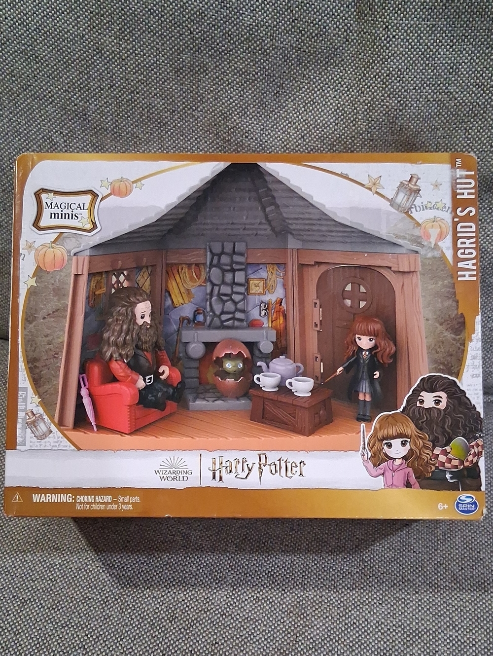 Harry Potter Magical Minis Hagrid's Hut Playset - Brown, Red, Gray